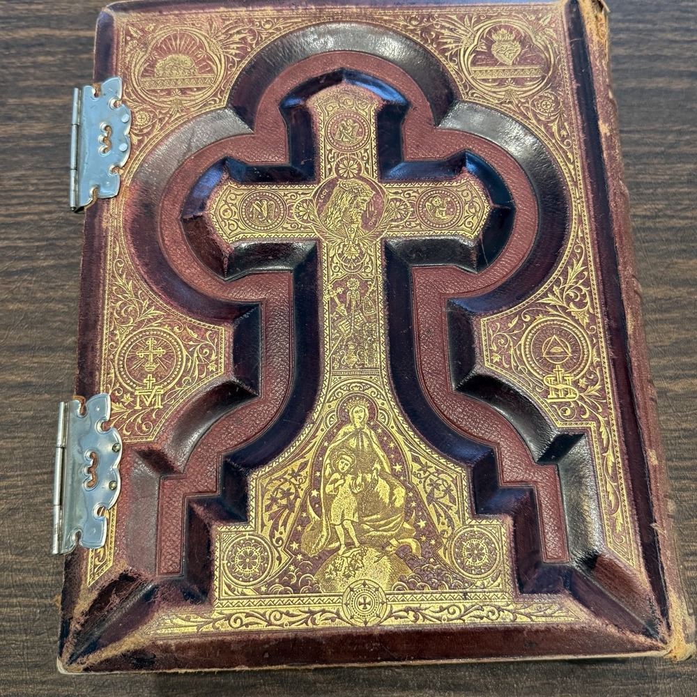 Rare Antique Bible 1880's Douay & Rheims Haydock Catholic w/ Clasps Illustration